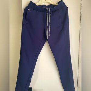 Figs Women's Skinny Pants in Navy